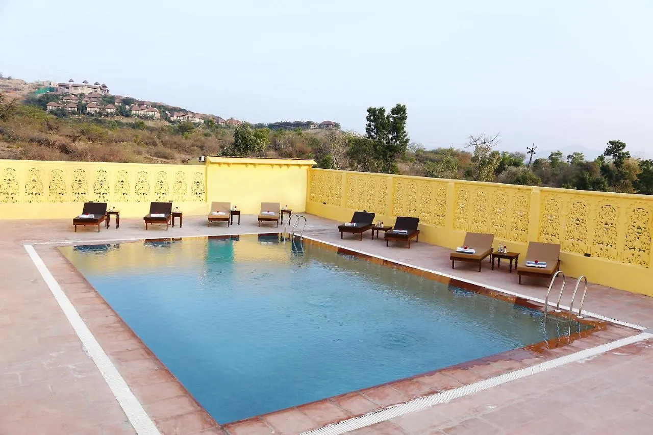 Hotel Atulya Niwas Udaipur 3*,