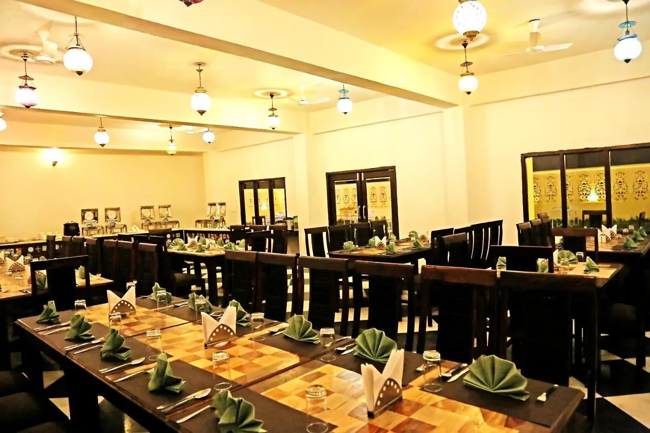 Hotel Atulya Niwas Udaipur