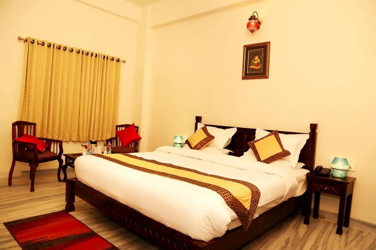 Hotel Atulya Niwas Udaipur